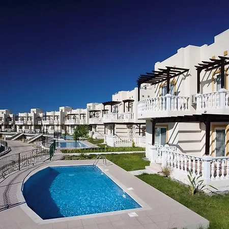 Villa Turquoise 2+1 Ozel Havuzlu