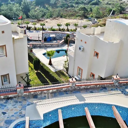 Villa Turquoise 2+1 Ozel Havuzlu Bogazici